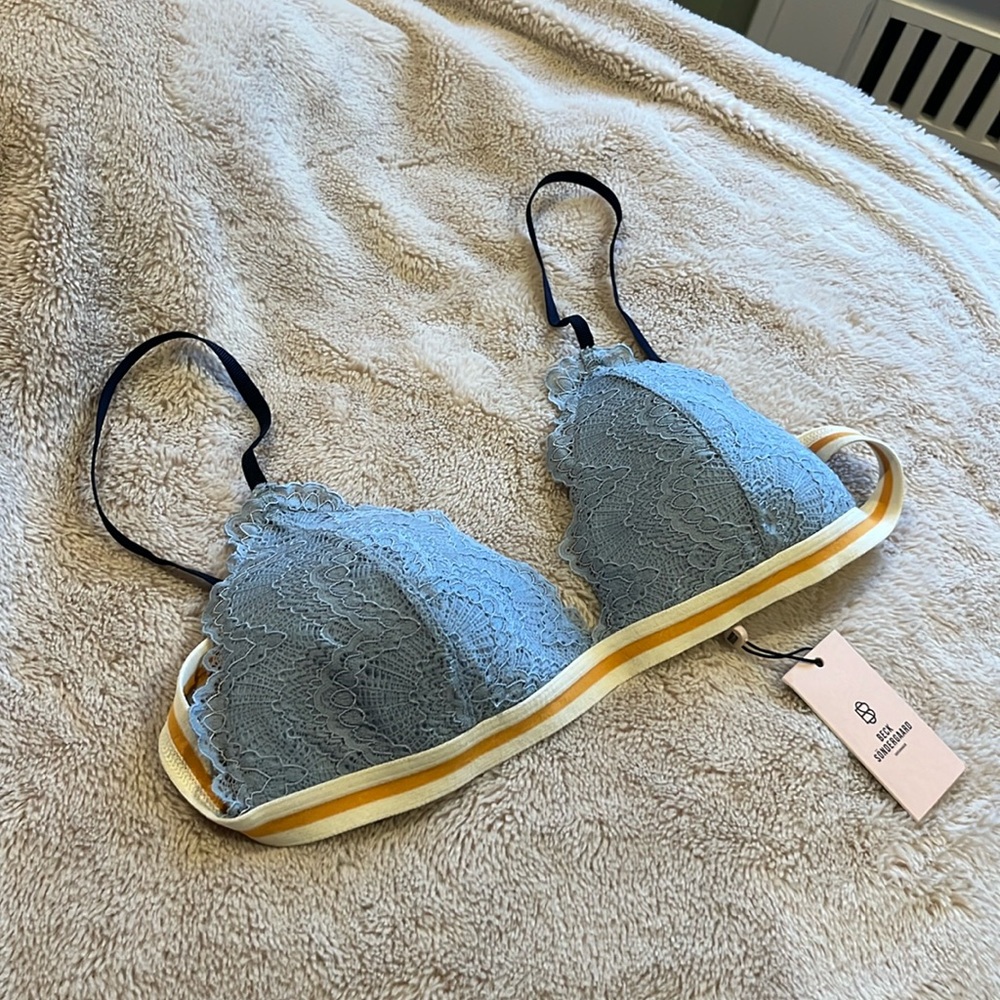 Lace bra